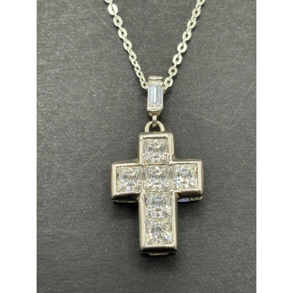 EUC 18" Sterling Silver Cubic Zirconia Cross Pendant Necklace 925 H4